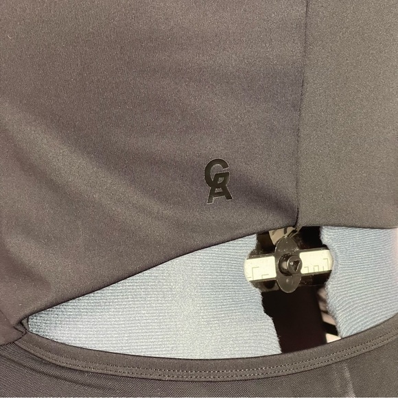 Good American Black Zip-Front Wrap Around Active Top Size 22/24 - Picture 11 of 14